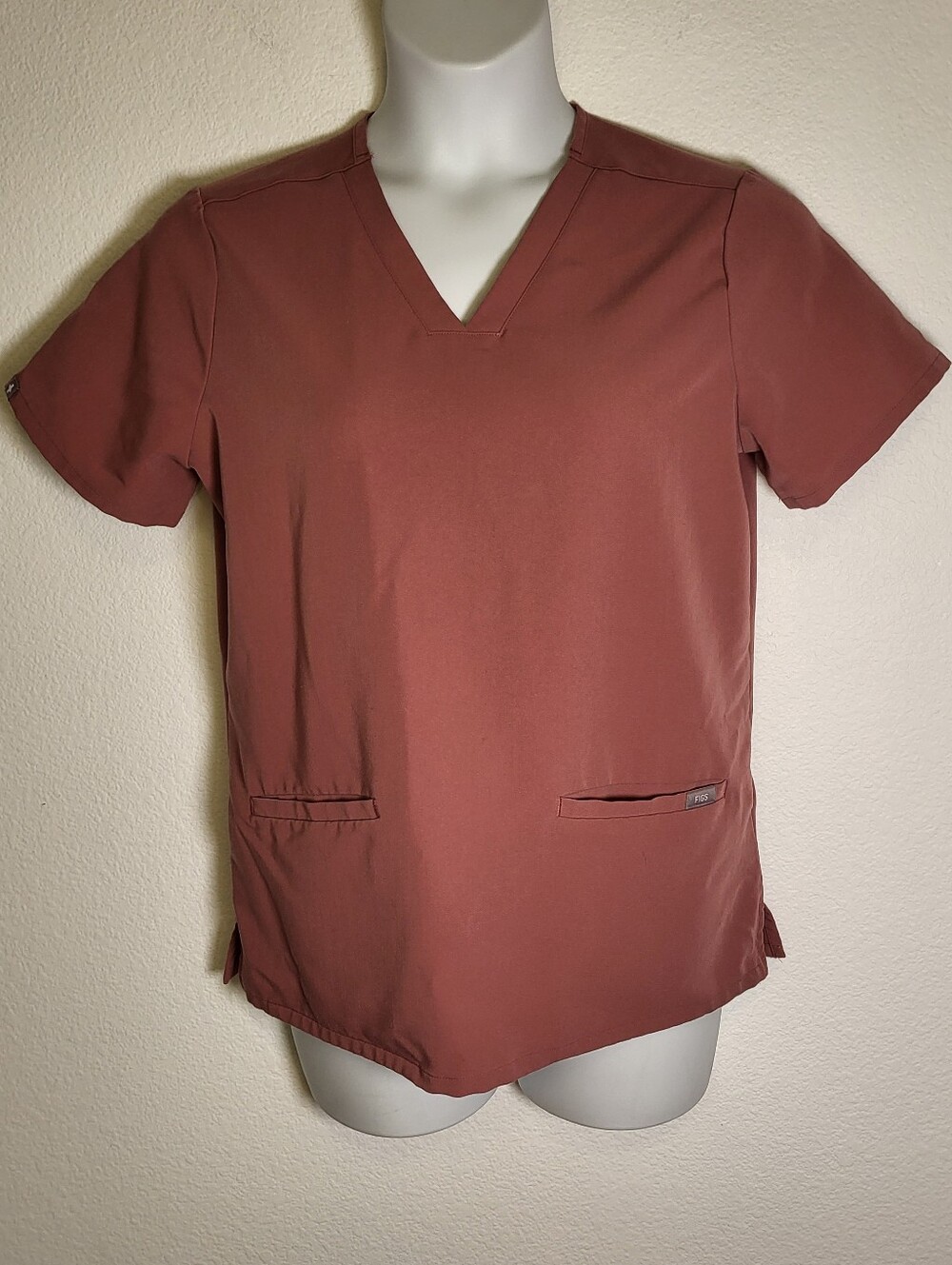 Figs Casma Scrub Top size Medium in Mauve Pink